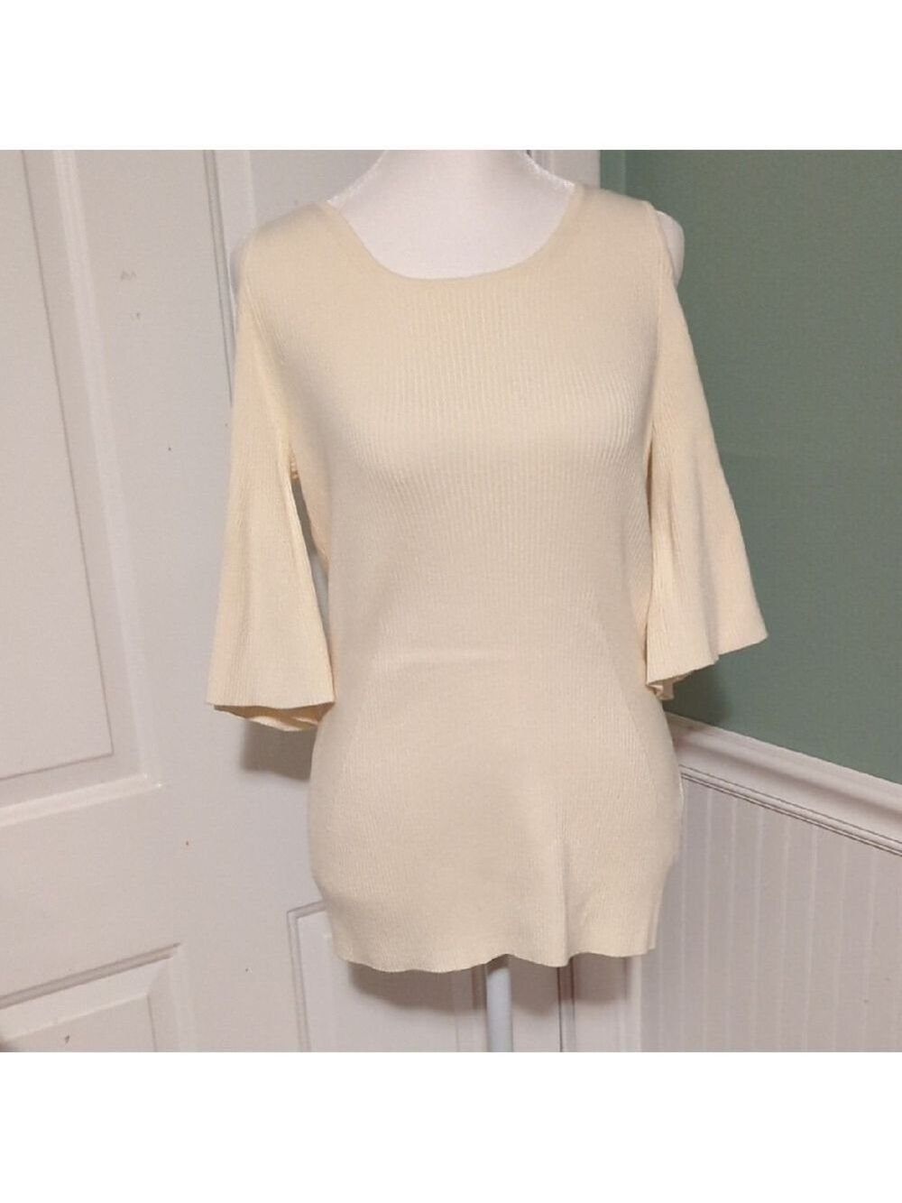 Banana Republic Cream Ribbed Top Large